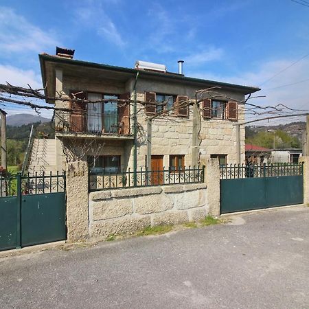 Casa Da Fatinha By Geres Casas Daire Terras de Bouro Dış mekan fotoğraf